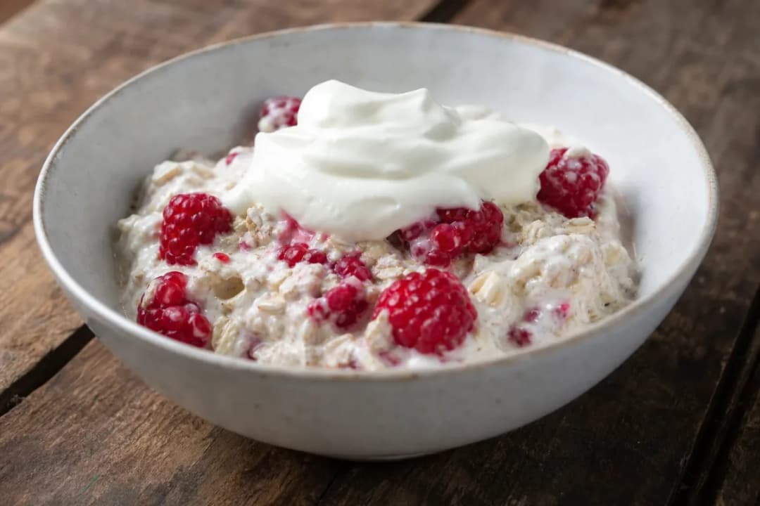 Traditional Scottish Cranachan with Raspberries and Oats